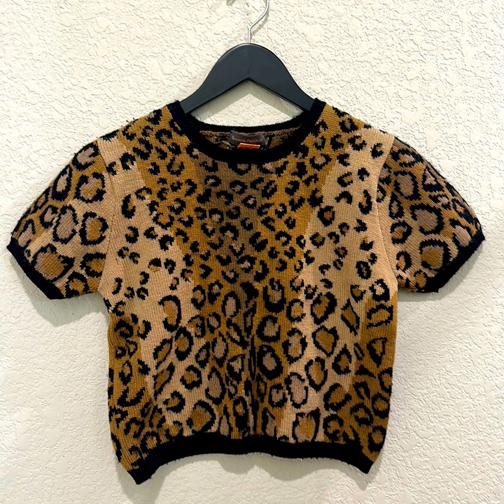 Banana Republic M leopard print crop top wool sweater